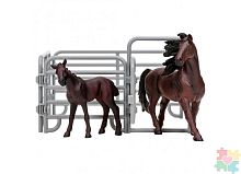 Паремо Фигурки животных серии "Мир лошадей": Фризская лошадь и жеребенок (набор из 2 фигурок и ограждение)					